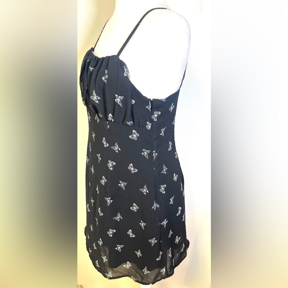 Fairy core Babydoll Butterfly Black & White Print Women’s Dress 
Size Medium - Picture 4 of 6